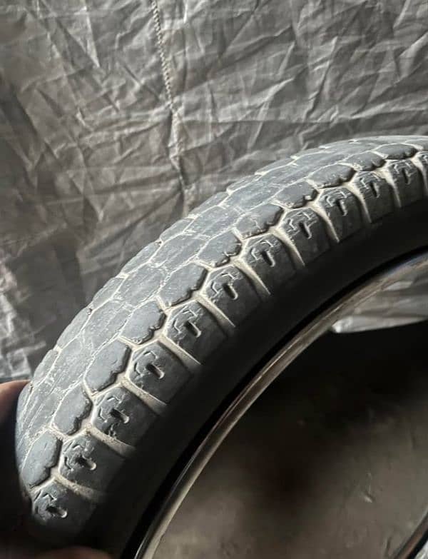 rim Tyre 125cc /110cc bike 6