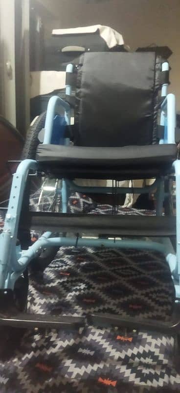 wheel chair 10