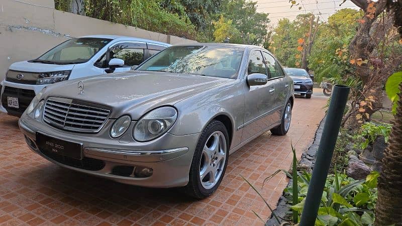 Mercedes Benz E Class E 200 Kompressor Elegance 5