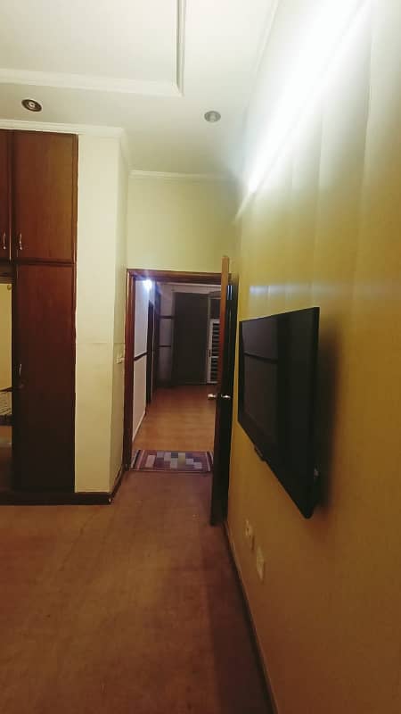 1 Kanal Uppere Porton Avaiable For Rent in Islam blk 9