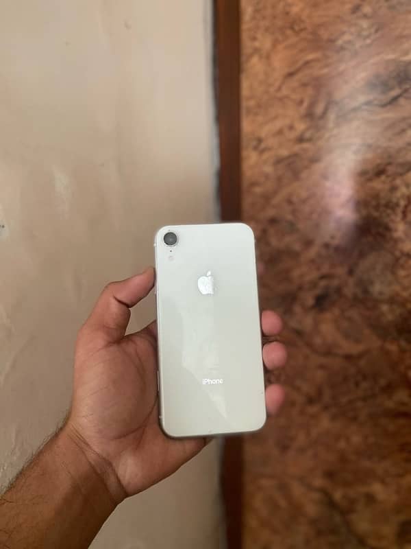 i phone xr PTA approved with box 1