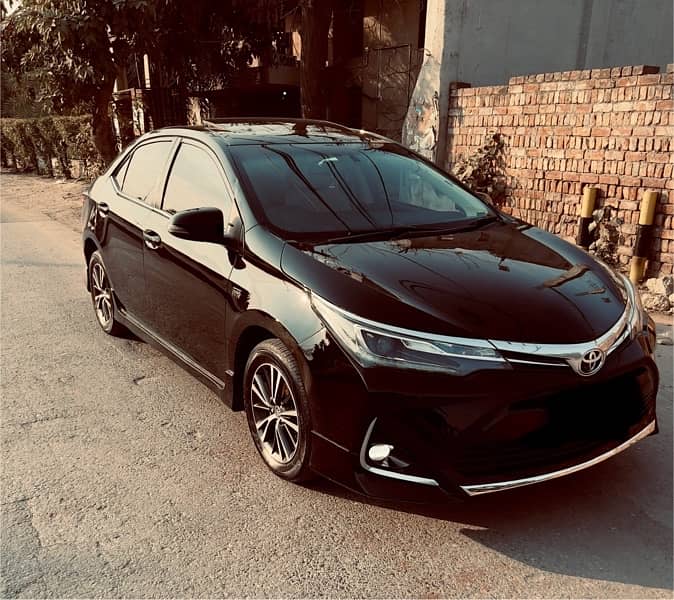 Toyota Altis Grande 2021 1