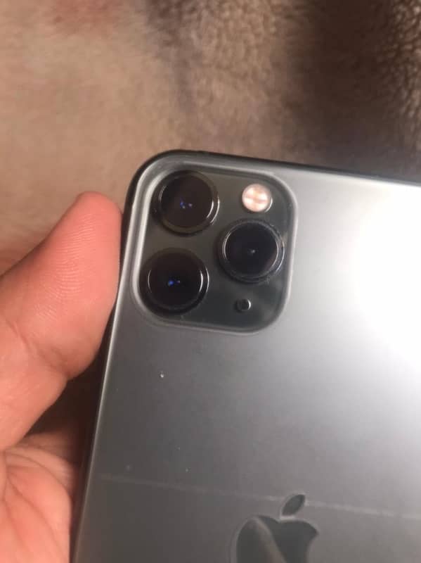 iPhone 11 Pro 1