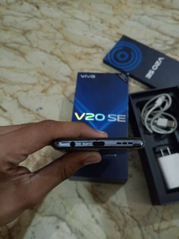 vivo v20 se complete box 7