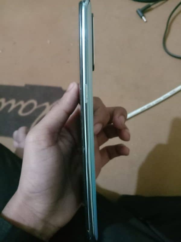 OPPO F15 3