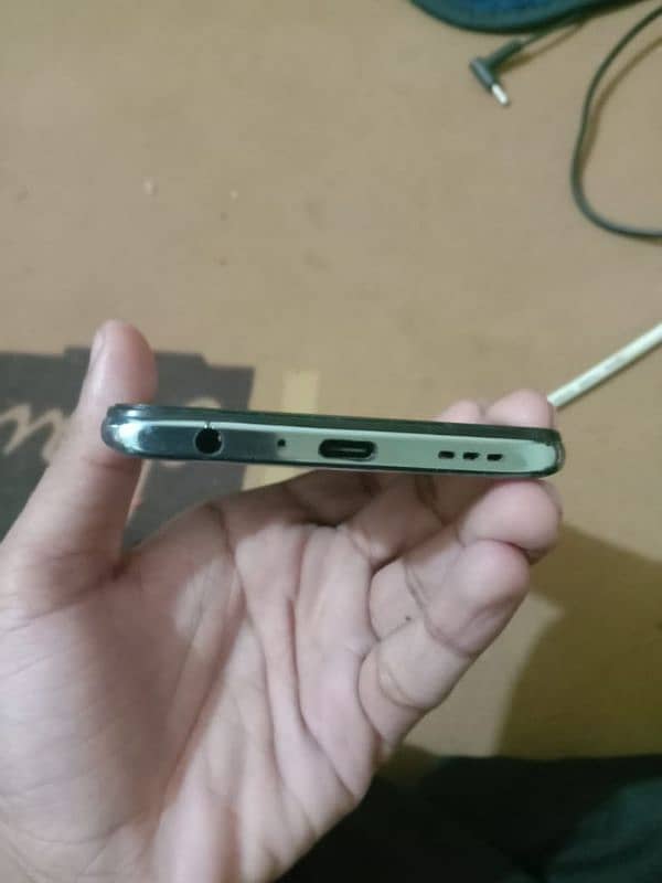 OPPO F15 4