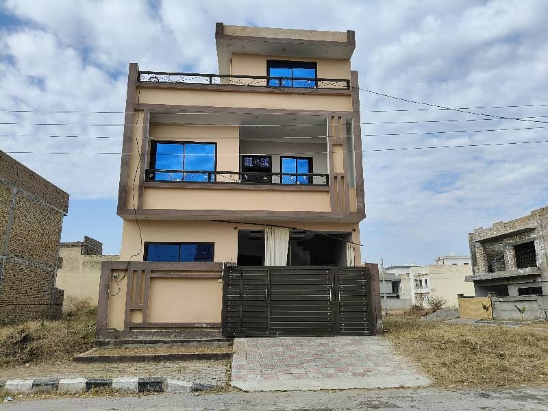 60 ft Road House For Sale  A Block 1