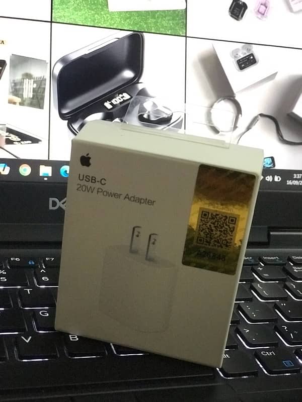 iphone 20 watt charger 1