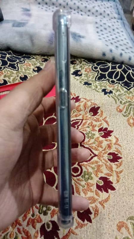 VIVO S1 EXCELLENT CONDITION MOBILE 2