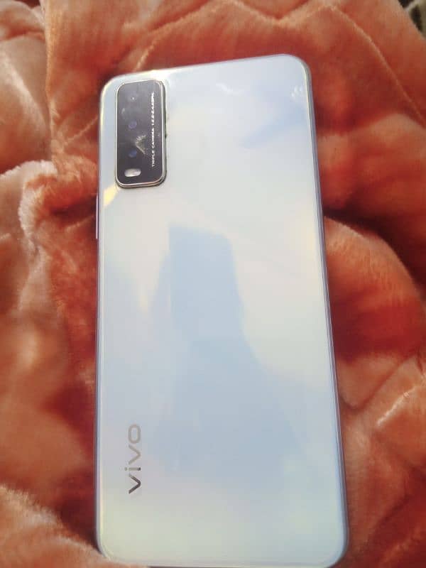 vivo y20 . . 4gb. 64gb  official pta approved with box 0