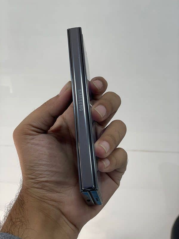 Samsung Galaxy z fold 5 2