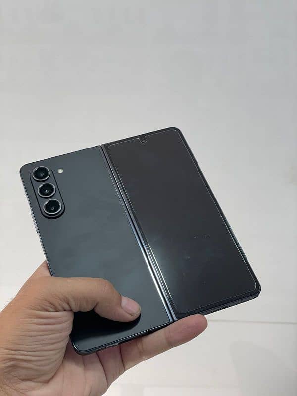 Samsung Galaxy z fold 5 5