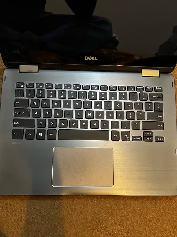 Dell latitude 3379 3