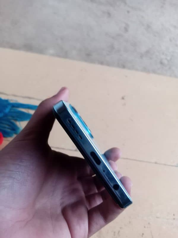 INFINIX HOT 40 4