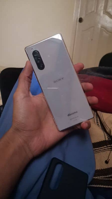 Sony Xperia 5 11