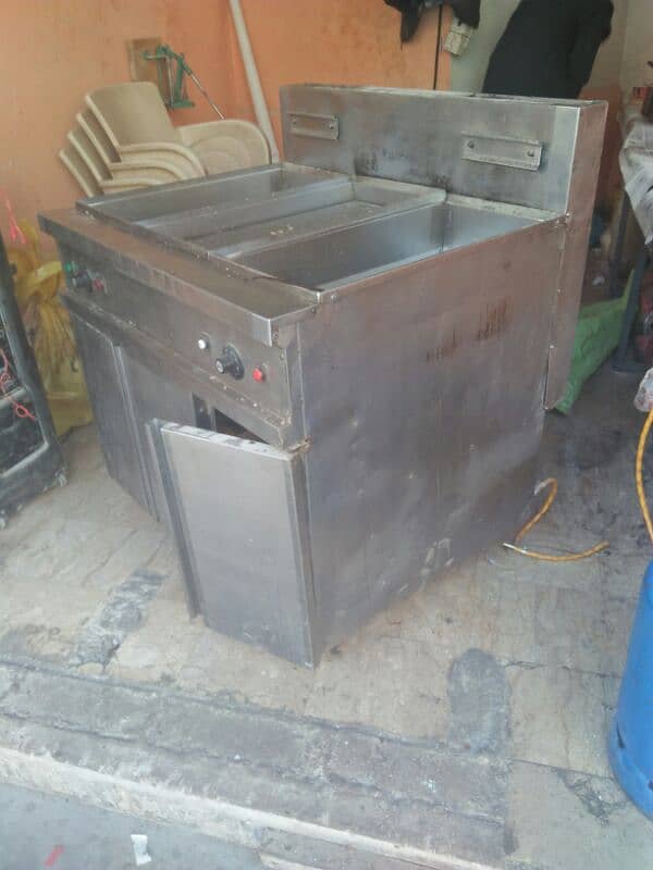 fryer and hot plate 1