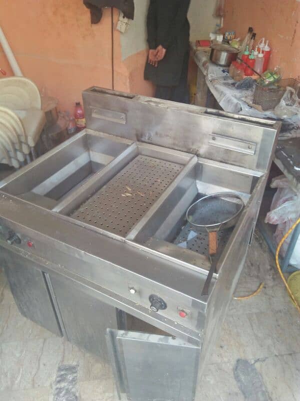 fryer and hot plate 4