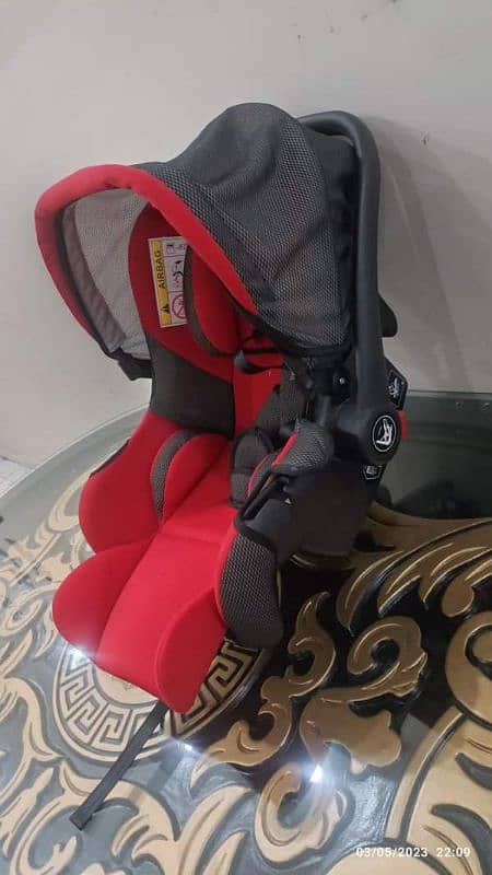 carrycot/car seat for sale 3