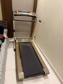 For Sale: Neo Perion Treadmill - Excellent Condition!