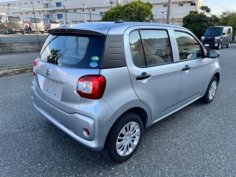 Toyota Passo X S 2021 12