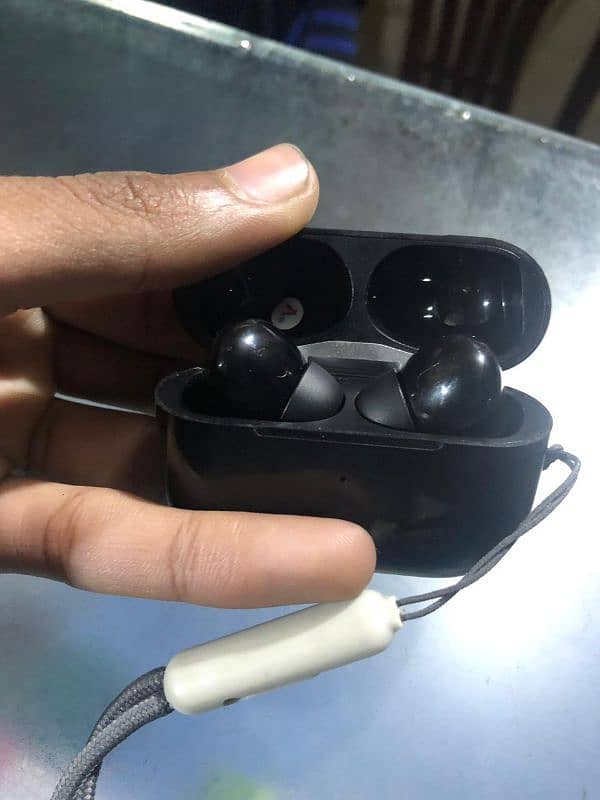 Air pods pro (2nd generation) 2