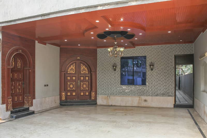 2 Kanal Double Storey Double Unit Luxury House For SALE In Johar Town 3