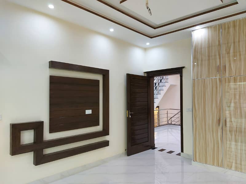 10 Marla Brand New House For Sale In Gulshan E Lahore On 50 Ft Road 10