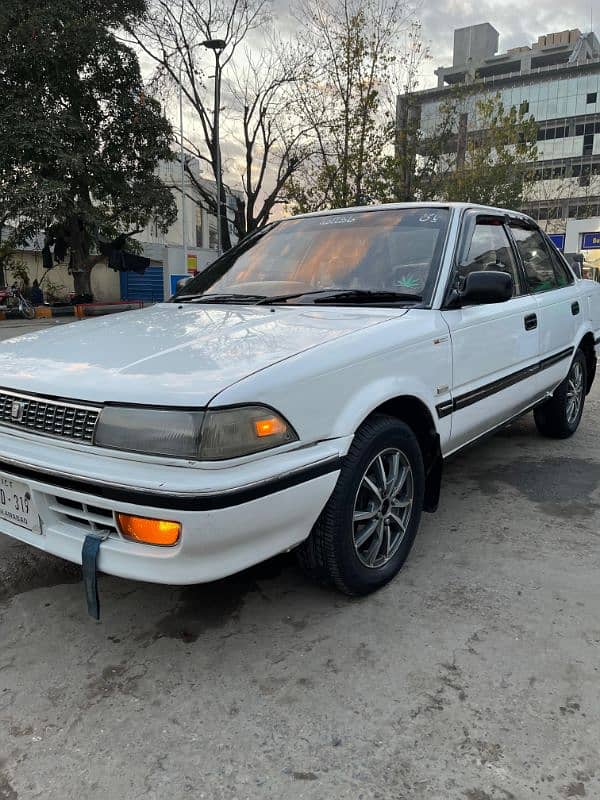 Toyota Corolla XE 1988 6