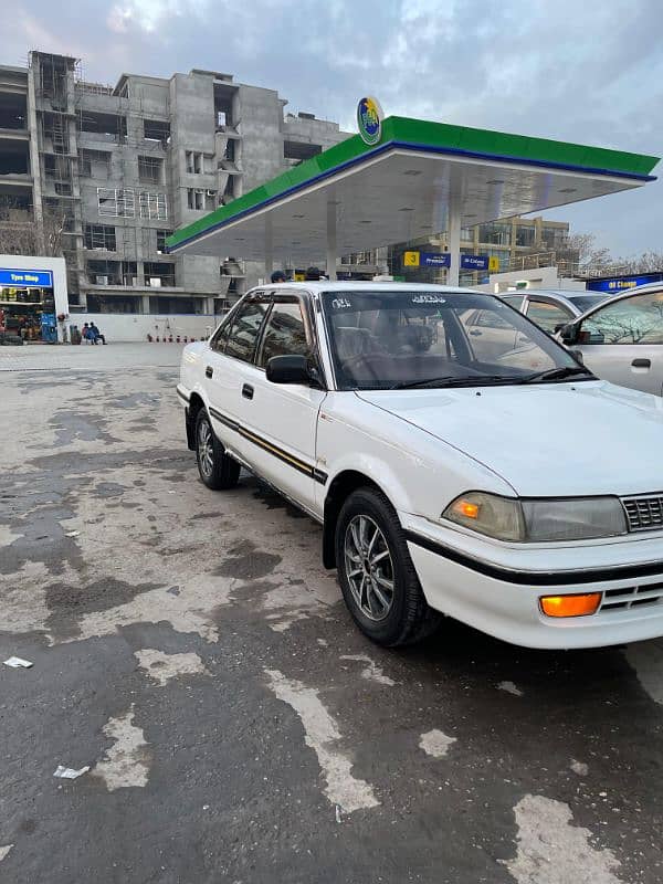 Toyota Corolla XE 1988 7