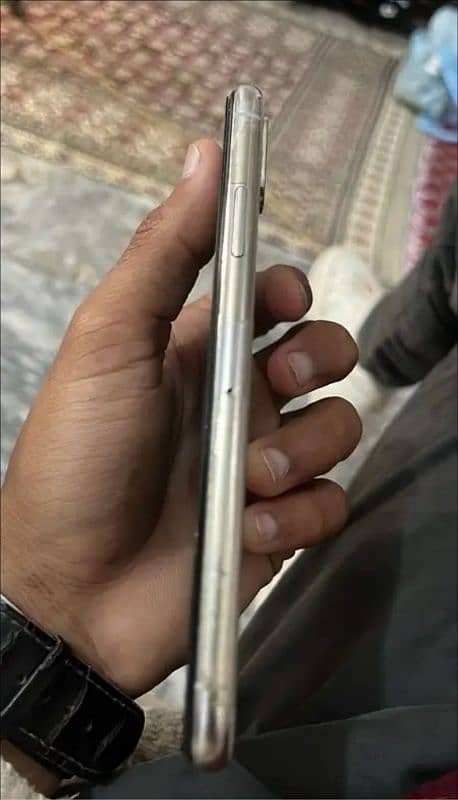 IPHONE X 64 GB 10/10 CONDITION 2