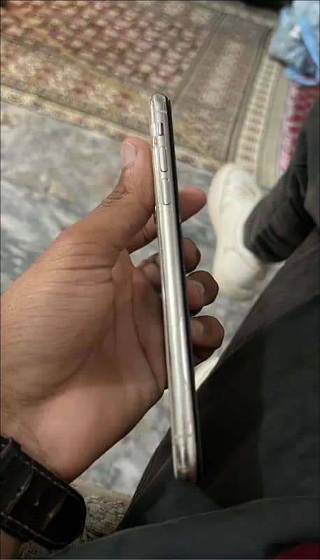 IPHONE X 64 GB 10/10 CONDITION 4