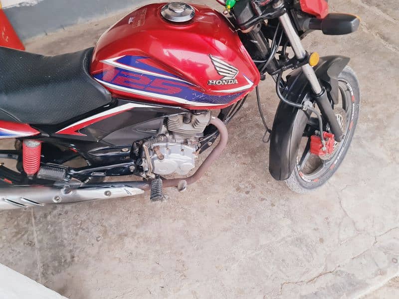 HONDA CB 125 F MODEL 2021 REG KARACHI GENIUN CONDITION URGENT SALE 0