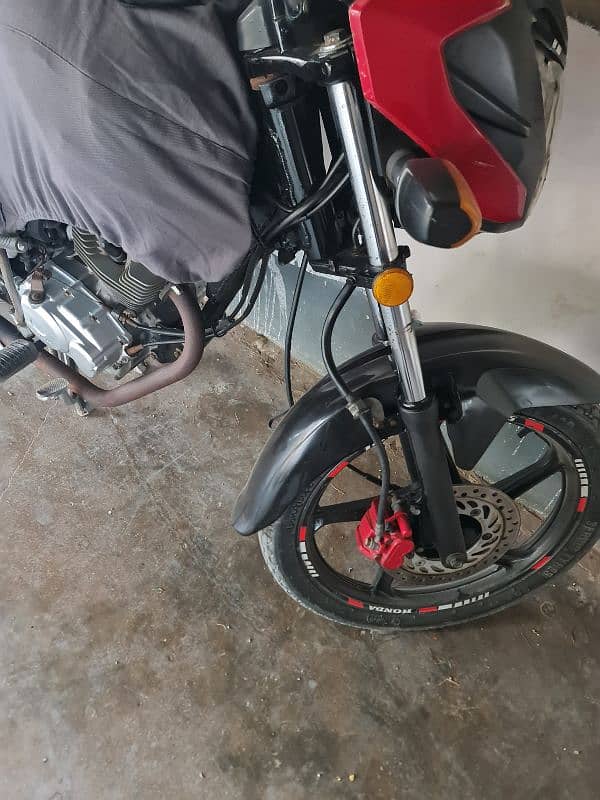 HONDA CB 125 F MODEL 2021 REG KARACHI GENIUN CONDITION URGENT SALE 10