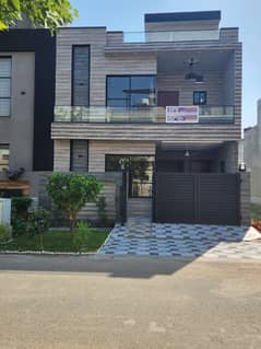 5 MARLA BRAND NEW HOUSE FOR SALE IN TULIP EXT 40FT PARK VIEW CITY LAHORE