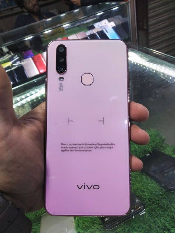 vivo y17 with box 2