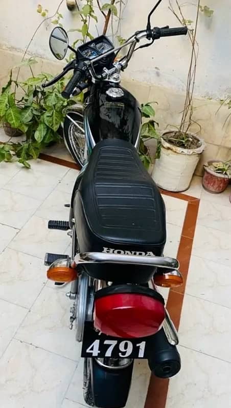 Honda cg 125 2022/23 All punjab number 10/10 bike 3