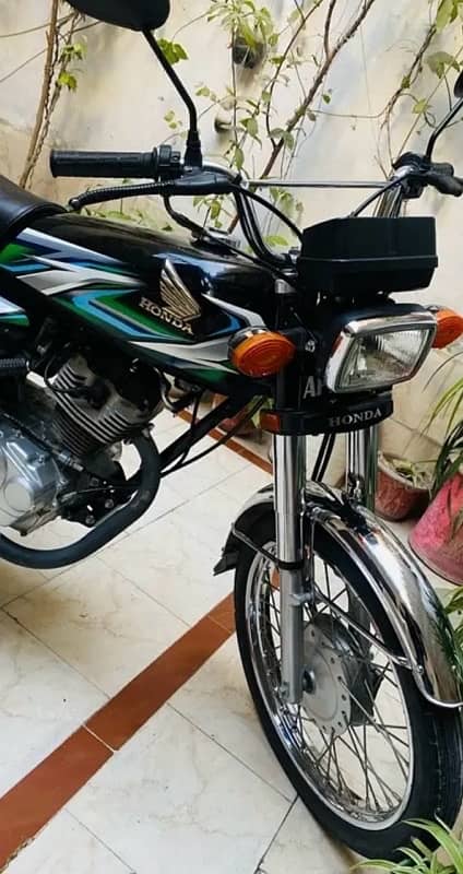 Honda cg 125 2022/23 All punjab number 10/10 bike 6