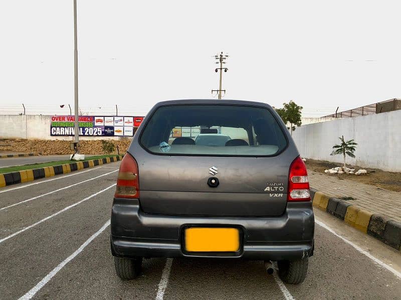 Suzuki Alto 2010 3