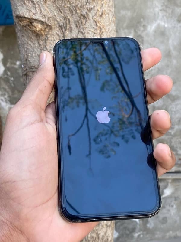 iphone 11 pro 1