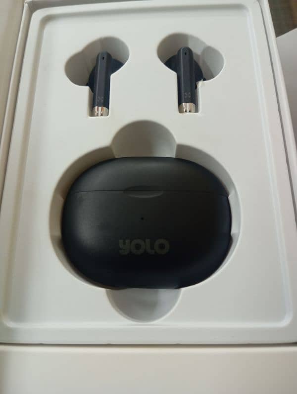 yolo yopod max wireless earbuds 2