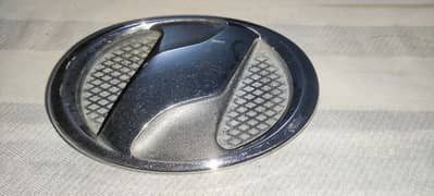 Vitz 2005 Bumper Logo