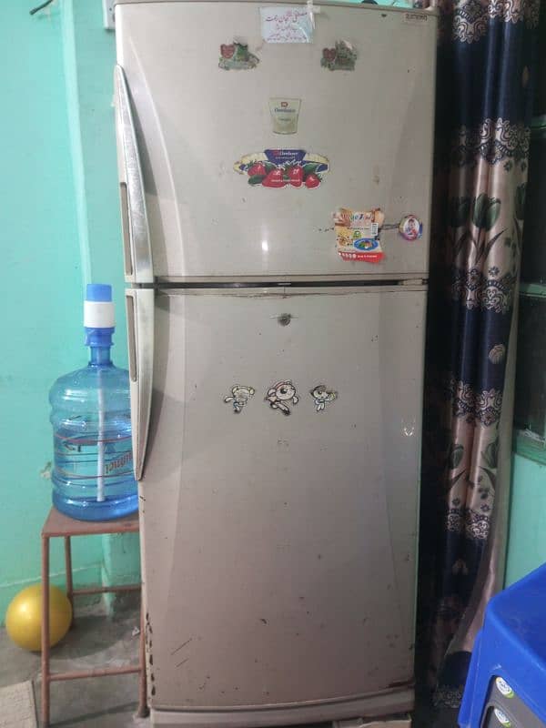 Dawlence Full Size Refrigerator model 9188 0