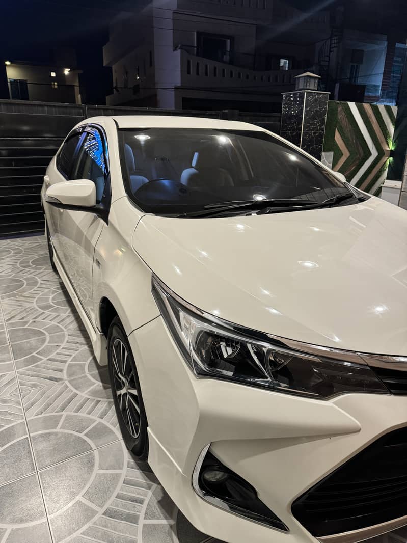 Toyota Corolla GLI 2019 total geniune 0