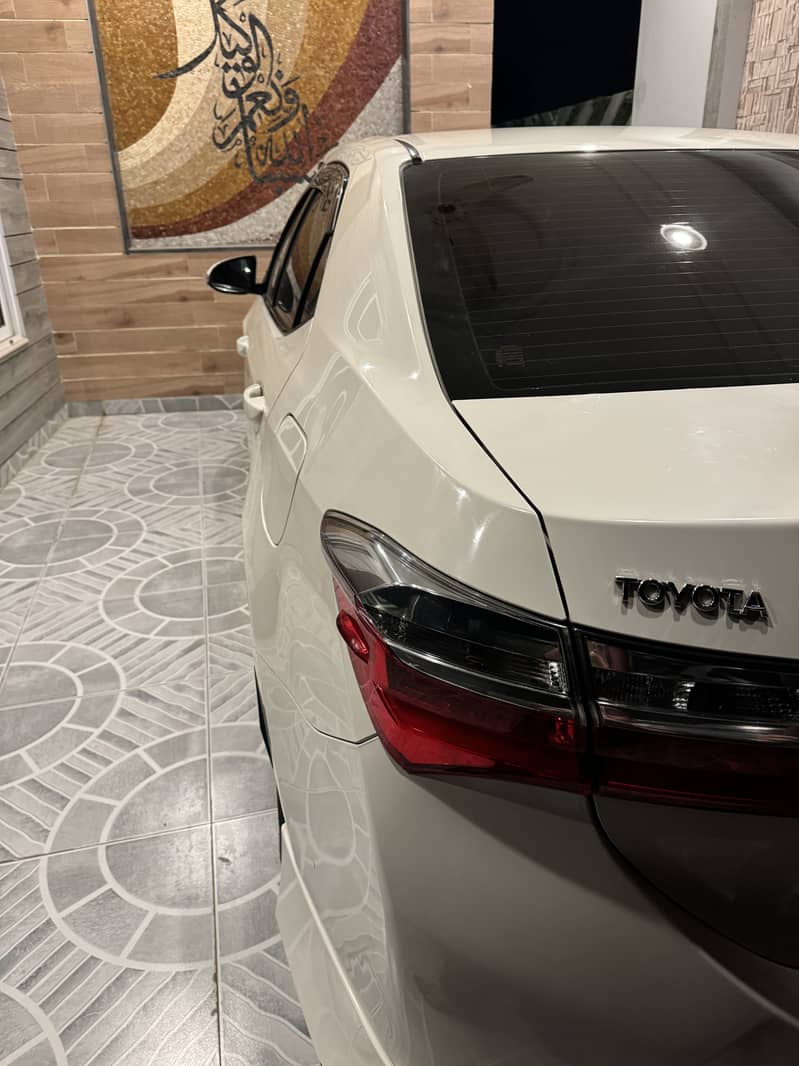 Toyota Corolla GLI 2019 total geniune 3