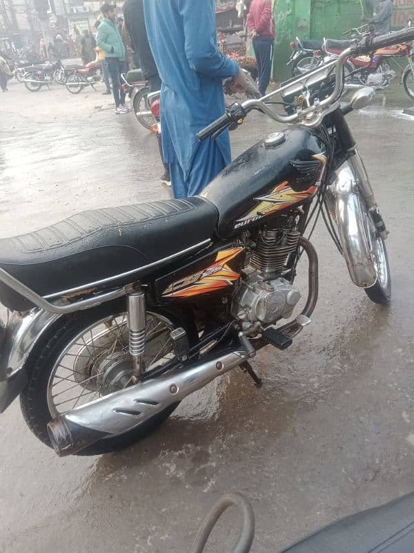 Honda Bike 125 cc for sale 3