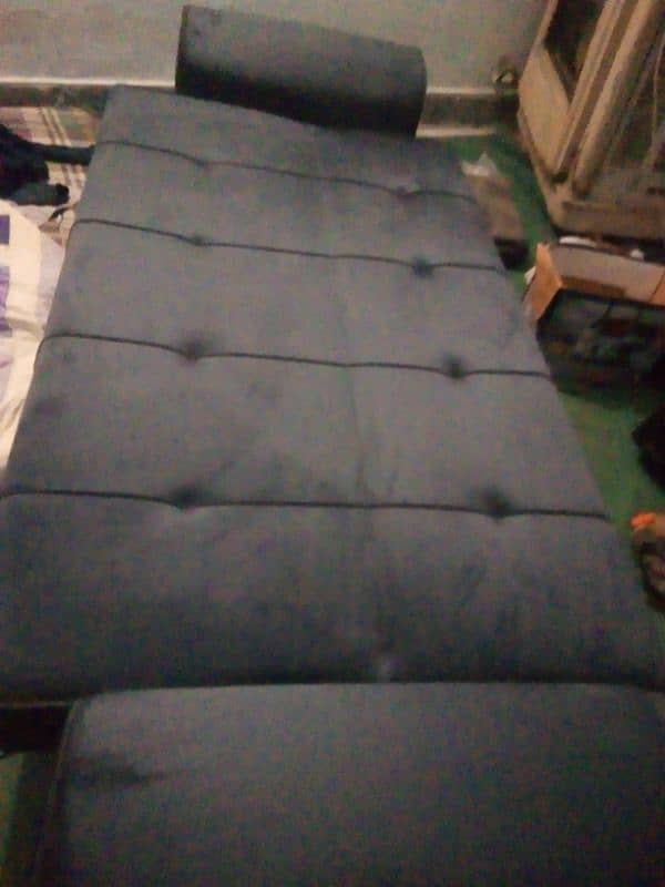 sofa comebed 1