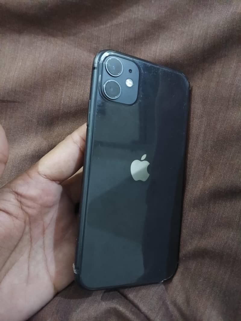 iPhone 11 (128 GB) 3