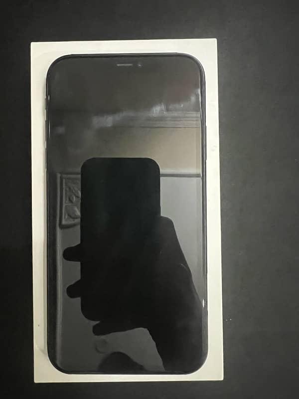 iphone 11 dual pta approved with box 2