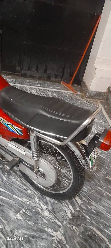 Honda 125 2018  For Sale Demand 125k All ok granted full janion 6