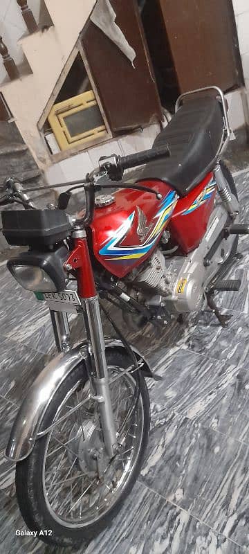 Honda 125 2018  For Sale Demand 125k All ok granted full janion 8